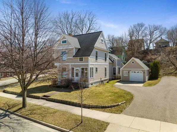 203 W Lake St, Petoskey, MI 49770