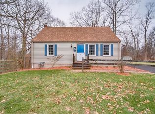 87 Algonquin Dr, Wallingford, CT 06492
