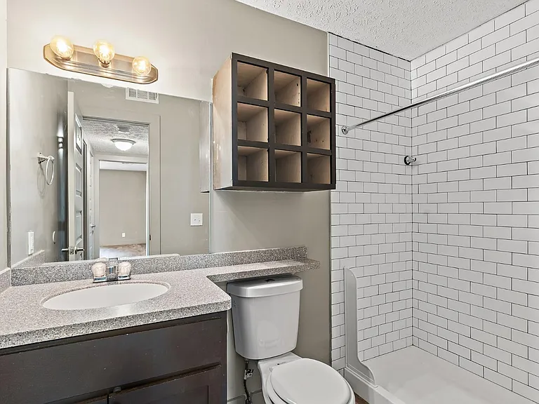 Unit Photo