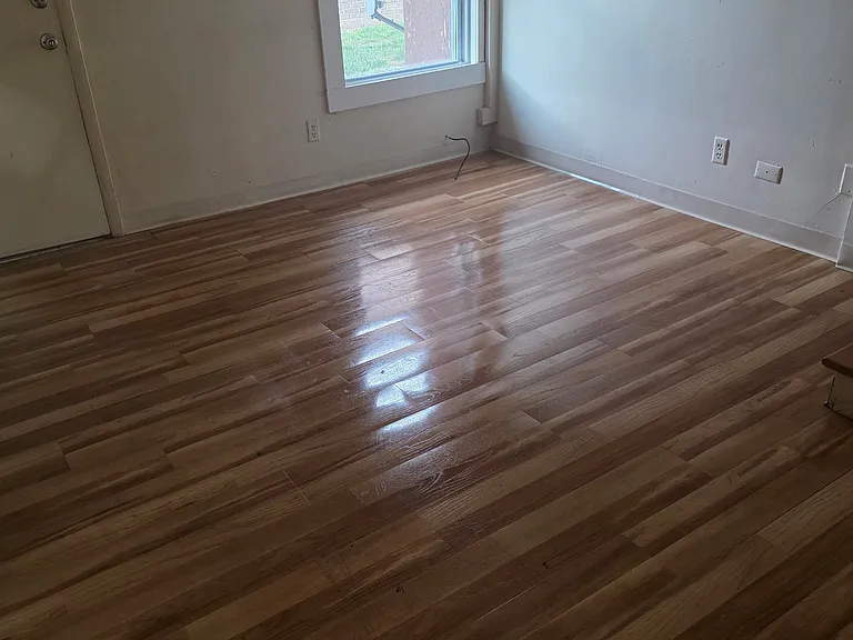 501 Academy St #F — Photo 9