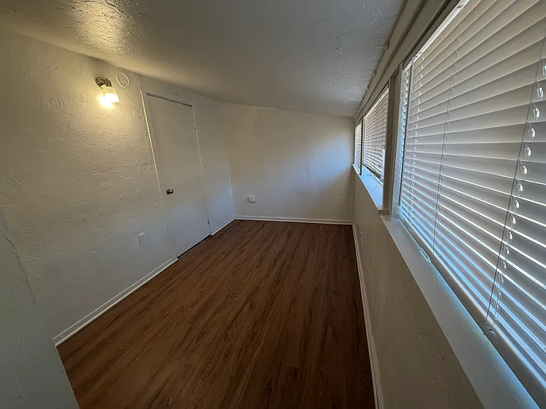 1230 Ivy St #2 — Photo 5