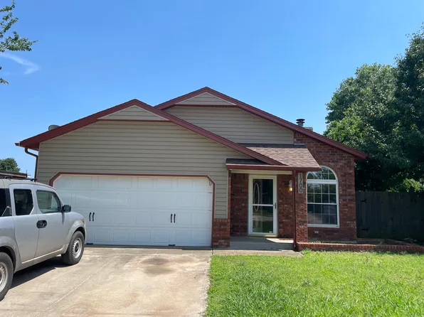 1700 SW 21st St, Moore, OK 73170