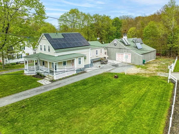 12 Depot St, Douglas, MA 01516