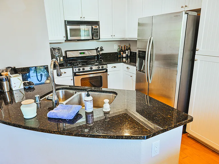 835 Harbor Cliff Way #286 — Photo 19