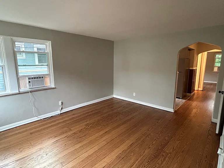 1219 Franklin Ave #1 — Photo 4