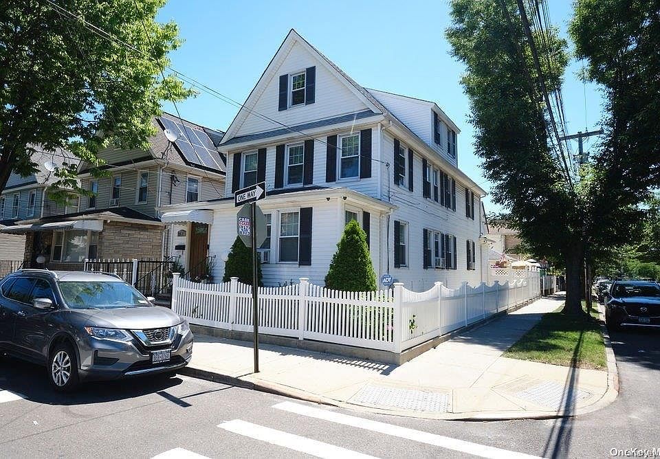 1st image of 146-02 105th Avenue
