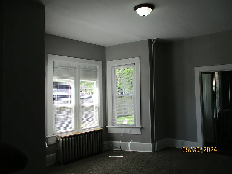 2515 Jackson St — Photo 2