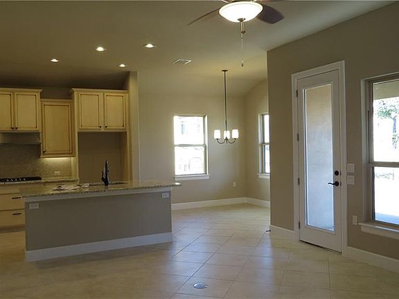 4th image of 632 Dancing Oak Ln