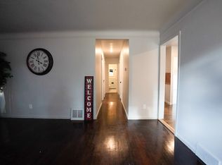 19331 Woodcrest St, Harper Woods, MI 48225