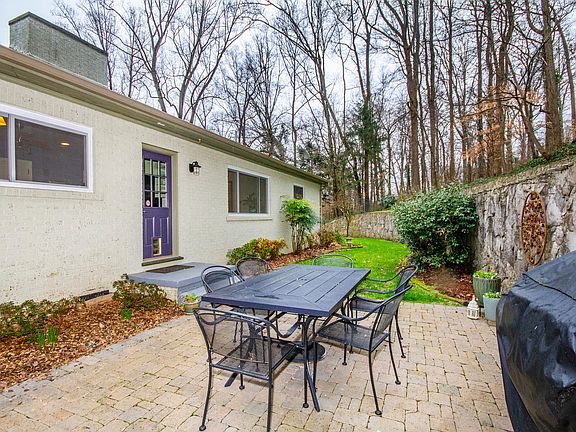 4th image of 1209 S Chilhowee Dr