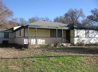504 S Reagan St, Hamilton, TX 76531