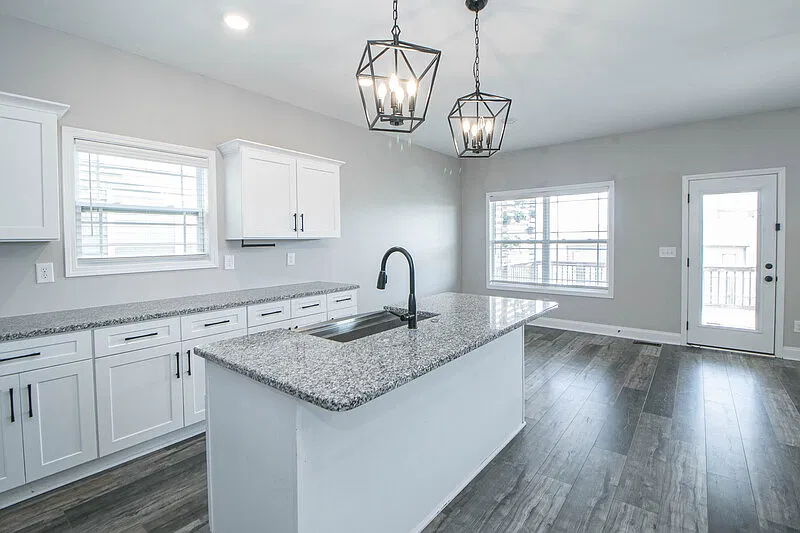 3 bed, 2.5 bath, 1960 sqft, $2,130 — Photo 4