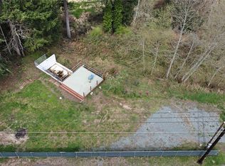 6650 Maxwelton Rd, Clinton, WA 98236