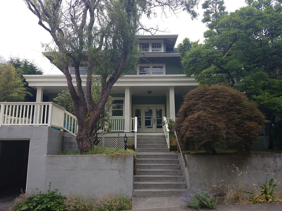 2nd image of 1704 36th Ave