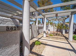 5627 Vineyard Ln, Las Vegas, NV 89110
