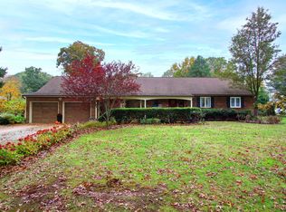 41 Silverbrook Rd, Shrewsbury, NJ 07702