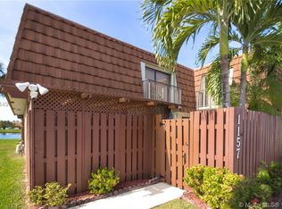 1157 SW 118th Ter, Davie, FL 33325