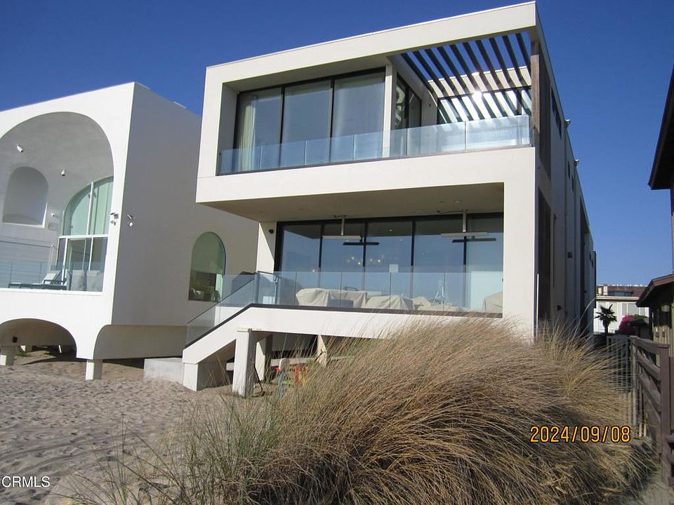 2nd image of 1215 Capri Way