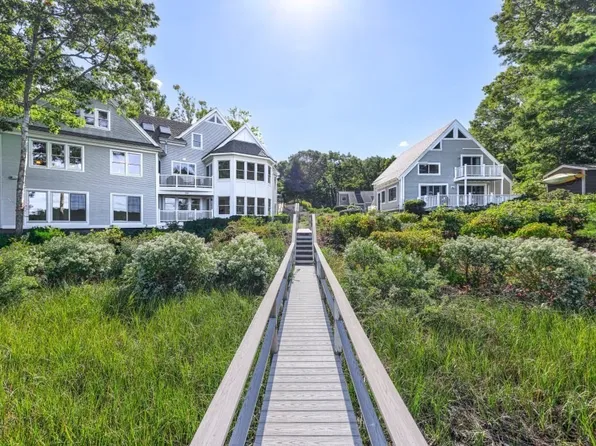 80 & 86 Summersea Rd, Mashpee, MA 02649