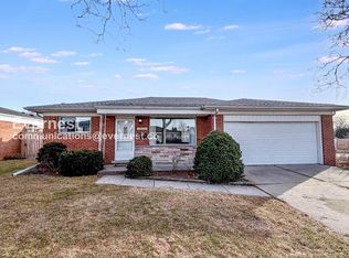 29518 Walker Dr, Warren, MI 48092