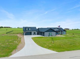 19231 Buckboard Cir, Belle Fourche, SD 57717