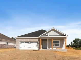 260 Weeping Willow Trl, Headland, AL 36345