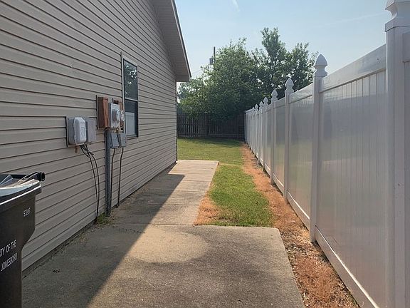 4th image of 2206 Crescendo Dr #A