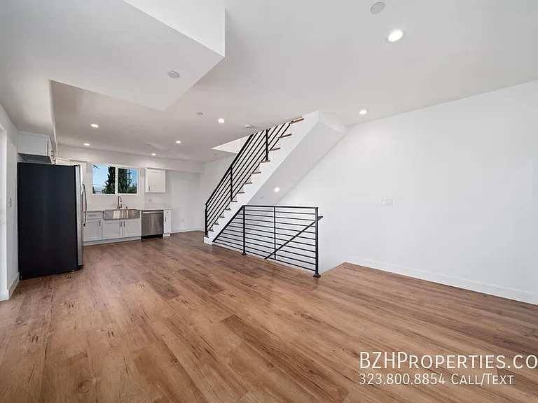 6336 Beck Ave #2 — Photo 4