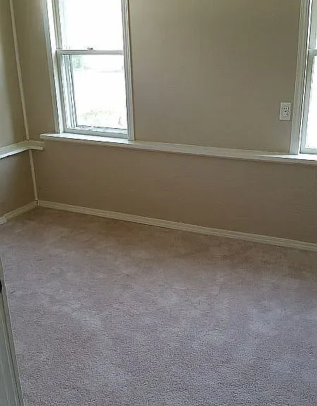 706 University Blvd #1-2 — Photo 5