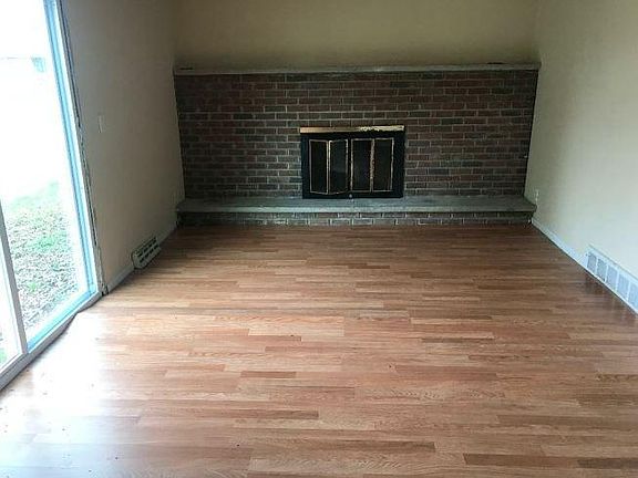 4th image of 4345 Millwood Cir