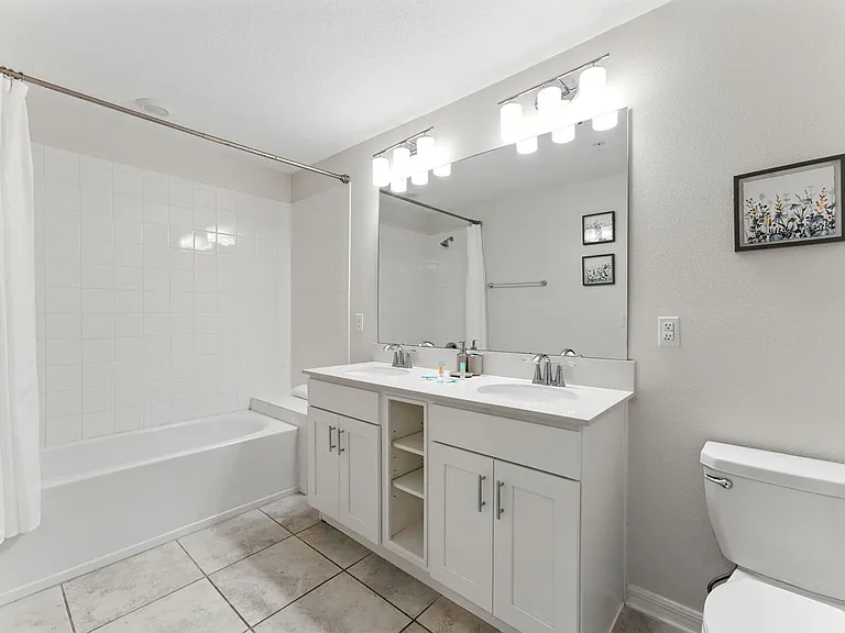 Paradox Cir — Photo 25