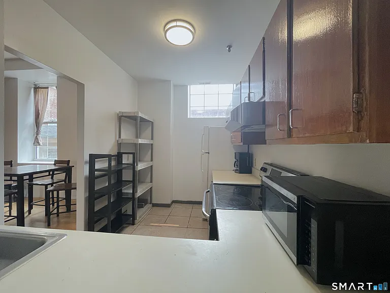 196 Crown St #210 — Photo 6