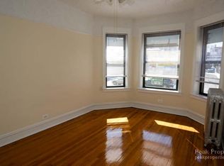 1004 W Irving Park Rd #003, Chicago, IL 60613