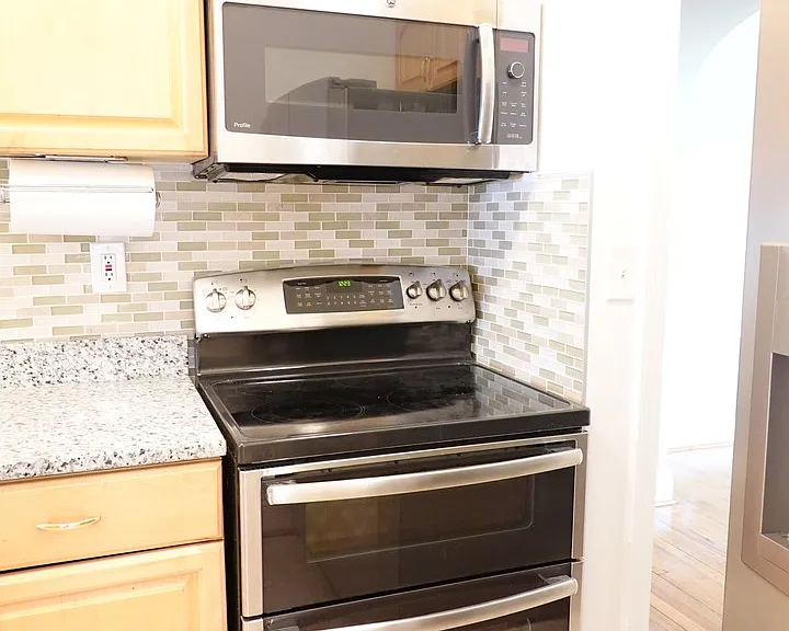 800 Maplewood Ave — Photo 59
