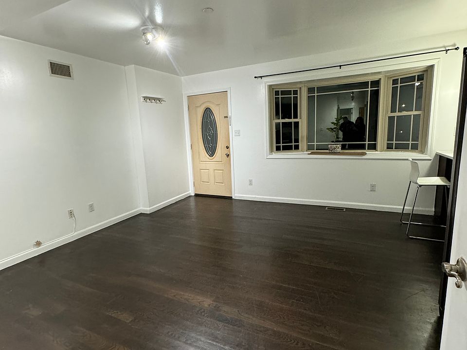 10246 164th Dr 1, Howard Beach, NY 11414 Zillow