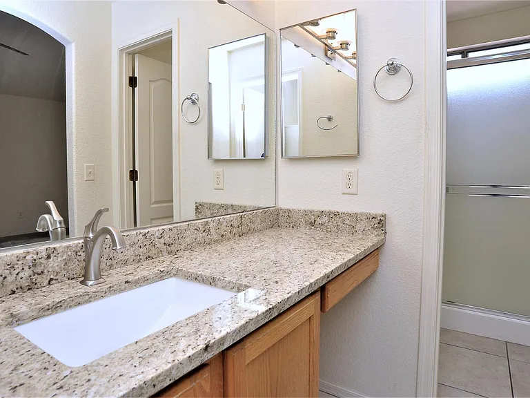 2633 W Cezanne Cir — Photo 23