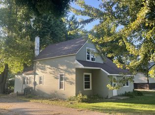221 Sheridan St, Garvin, MN 56132