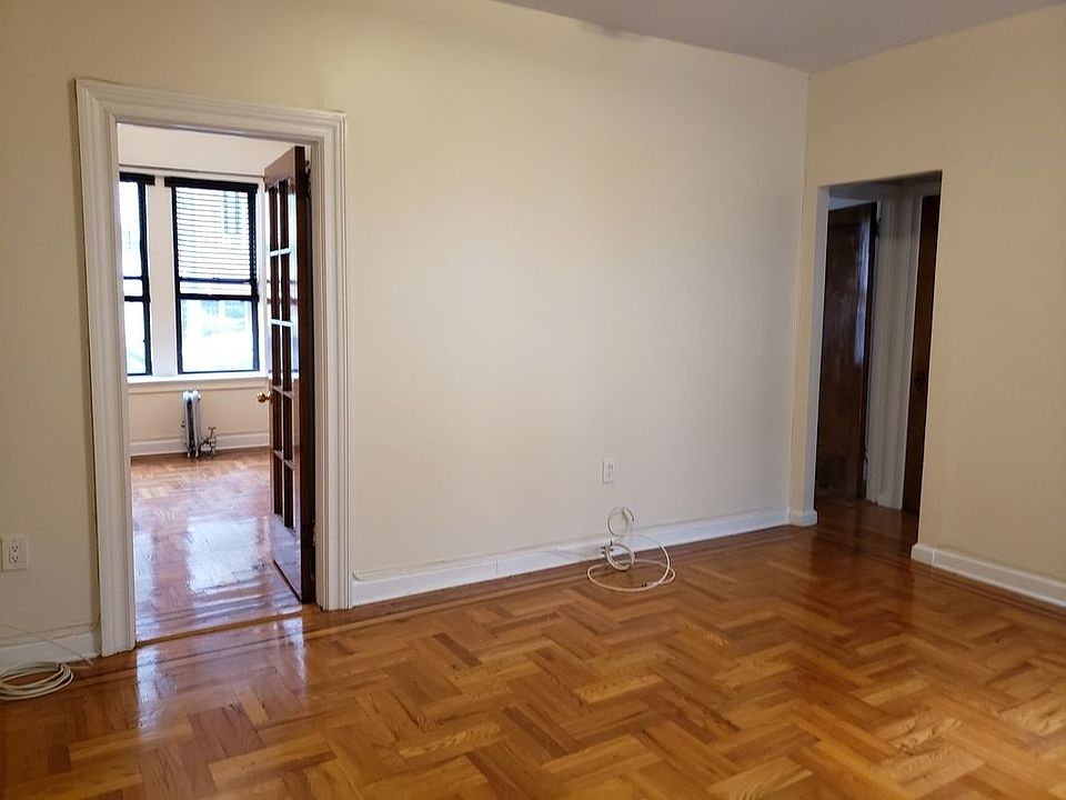 1st image of 31-40 42nd St #2