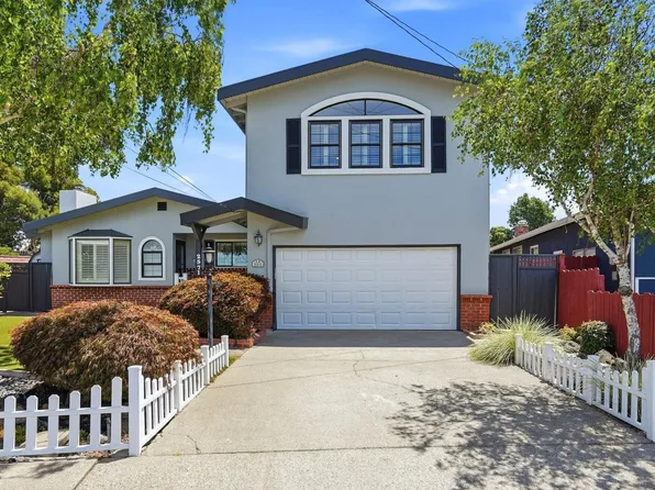 2571 Francis Dr, Pinole, CA 94564