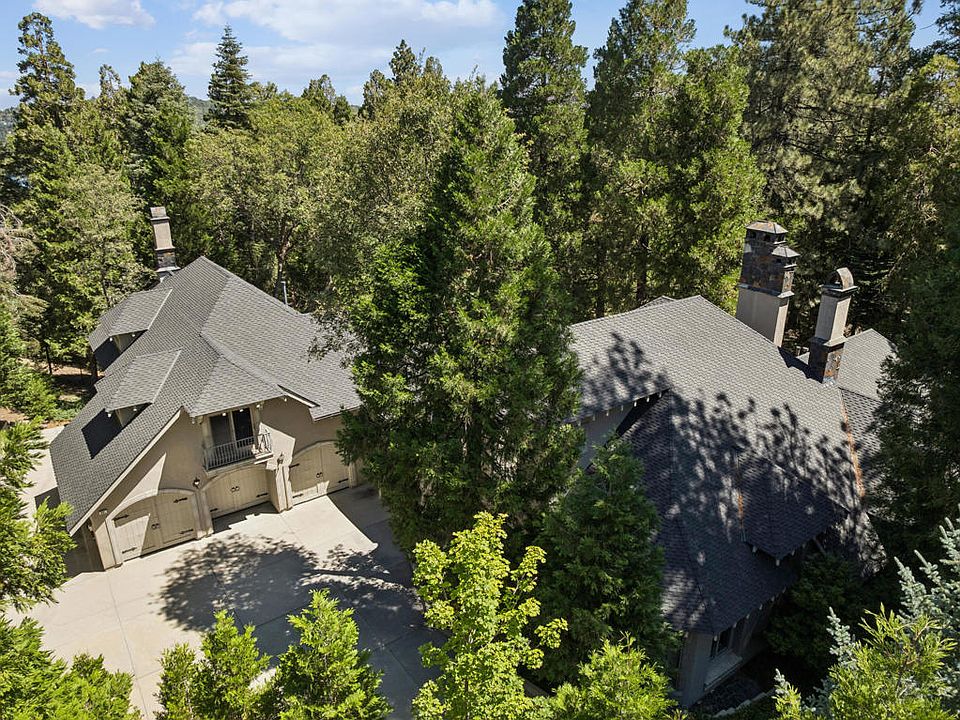 1st image of 391 Cedar Ridge Dr