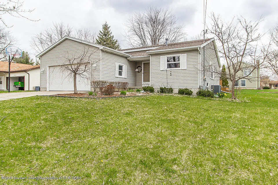 1217 Redpole Dr photo 1