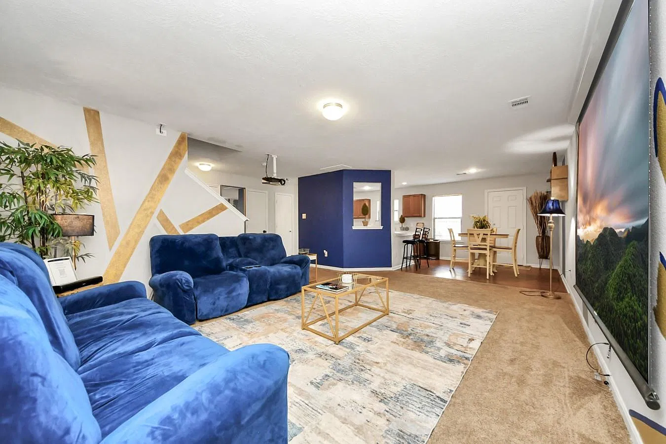 3 bed, 2.5 bath, 1719 sqft, $1,850 — Photo 3