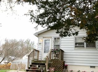 308 Rusche St, Creve Coeur, IL 61610