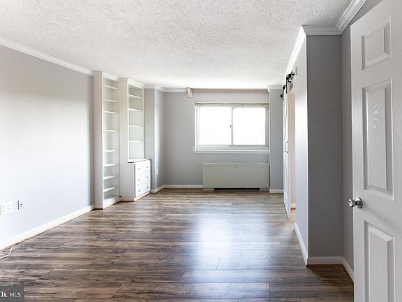 5th image of 1225 Martha Custis Dr APT 1103