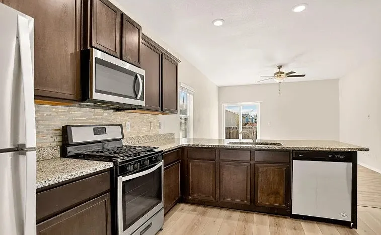 308 Bowles Street — Photo 2