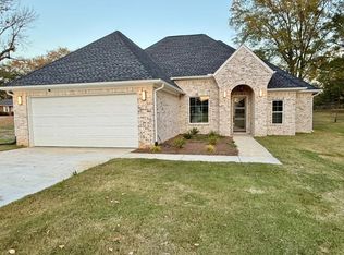 2836 Countrywood Rd, Belden, MS 38826