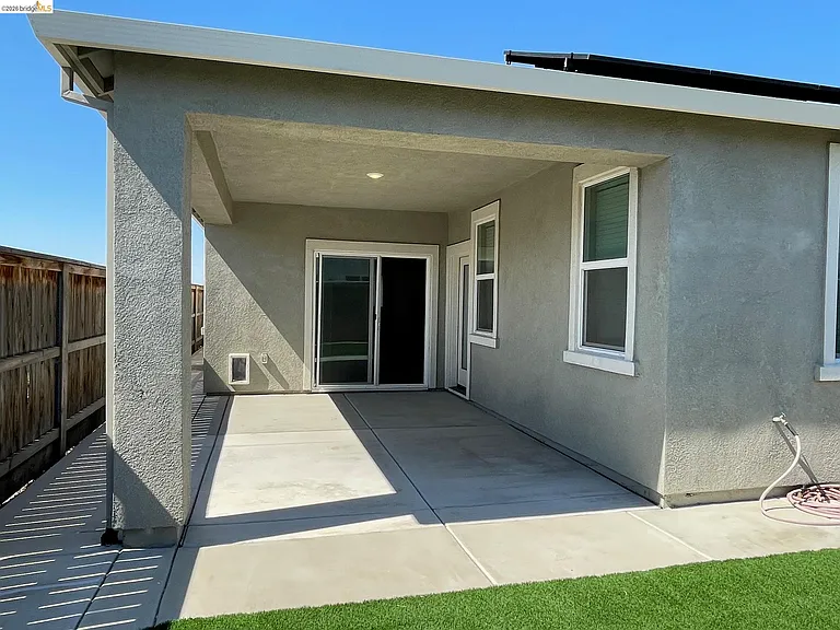 4395 Canada Way — Photo 31