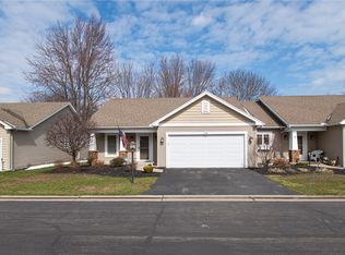 10 Turtlewood Trl, Rochester, NY 14626