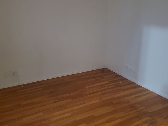4th image of 8421 7th Ave #3