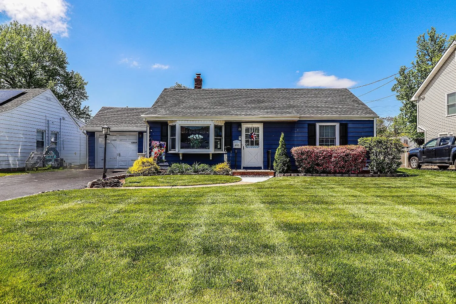 408 Fairview Ave photo 1